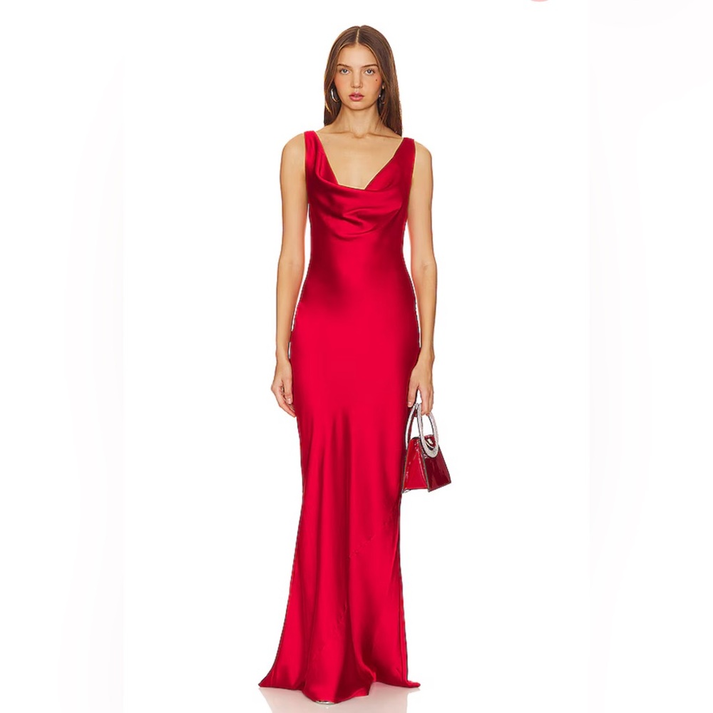 Deep Drape Neck Gown in Tiger Red
Norma Kamali